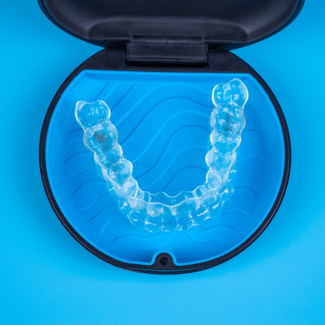 6 款实用 Invisalign 配件，让您的治疗体验更顺畅